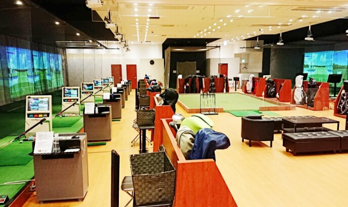 Indoor Golf School BEAGLE（ビーグル）横浜ハマボールイアス店のメイン写真