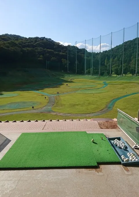 青山ゴルフ練習場